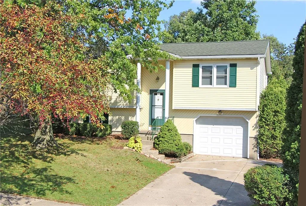 4905 Amy Ave photo 1