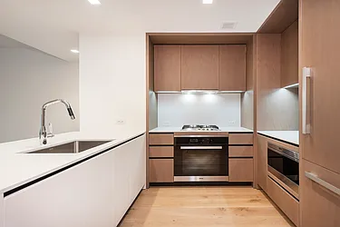 Rented by R New York