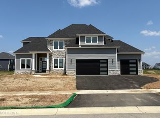 122 Wellington Pl, Perrysburg, OH 43551