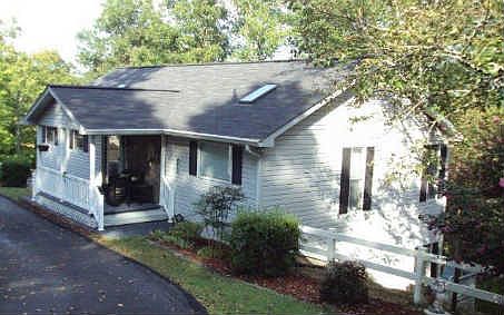 1st image of 1390 Shenendoa Dr