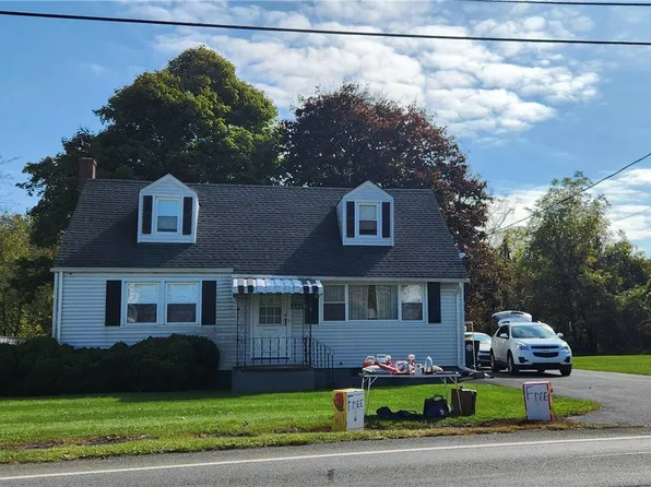 2917 N Delaware Dr, Mount Bethel, PA 18343