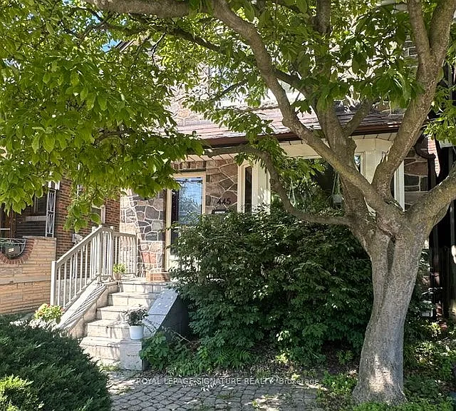 445 Donlands Ave #LOWER — Photo 1