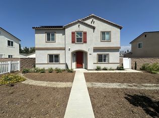2246 W Mill St, Colton, CA 92324
