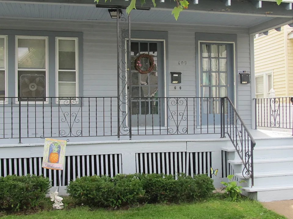 Hawthorne Ave