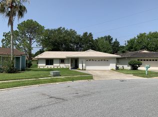 5572 Memorial Dr, Orlando, FL 32821