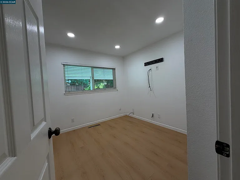397 Ann Ct — Photo 11