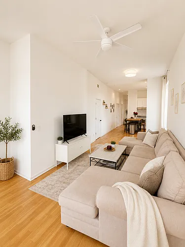 946 N Orleans St #303 Photo 1