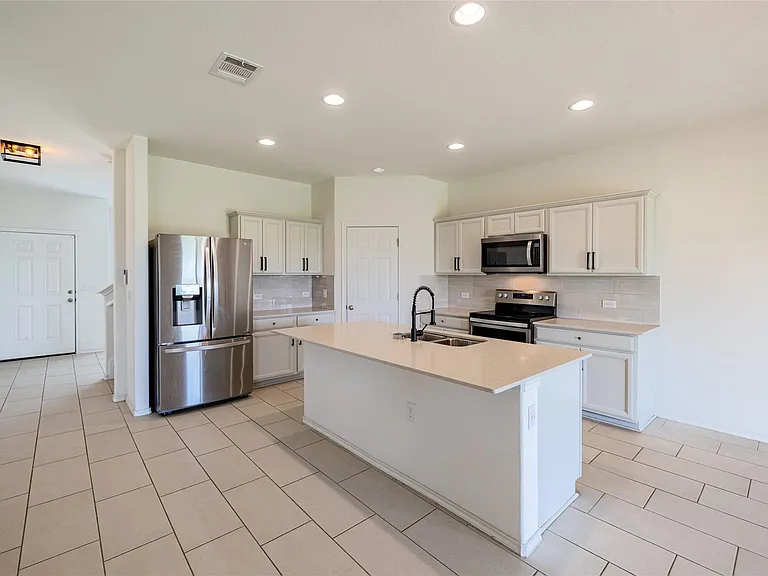 6300 Routenburn St — Photo 9
