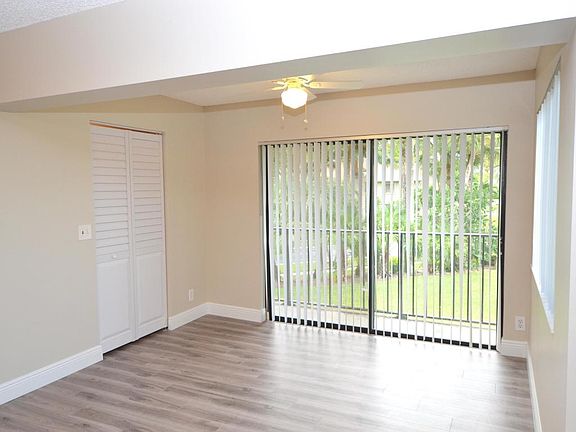 5th image of 537 Shady Pine Way APT C2