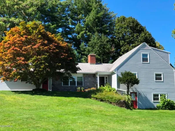 45 Buxton Hill Rd, Williamstown, MA 01267