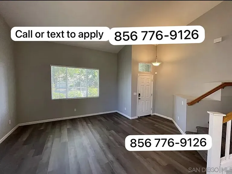 294 Woodcrest Dr — Photo 2