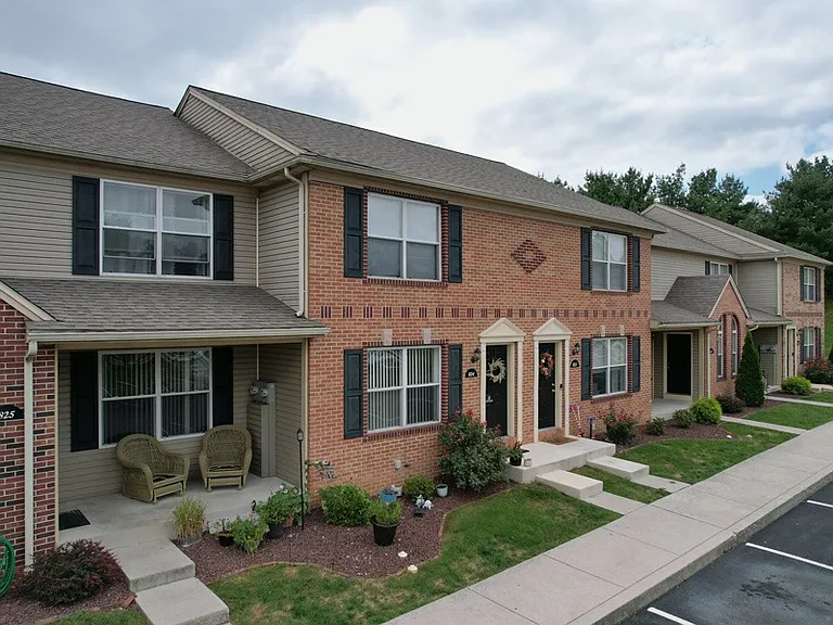 100 Georgetown Rd — Photo 29