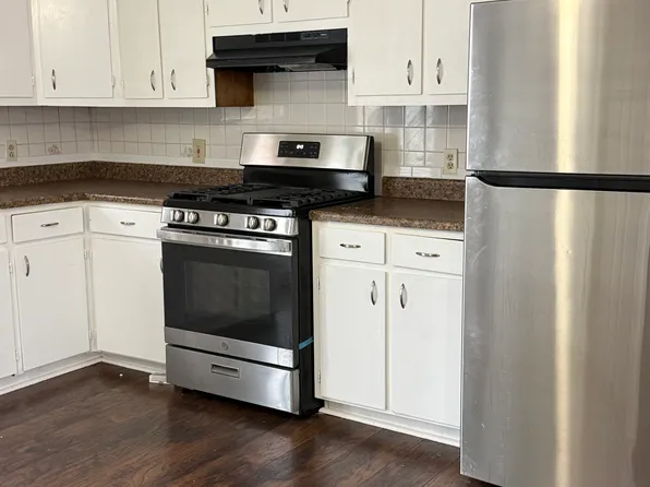 860 Douglas Ave, Providence, RI 02908