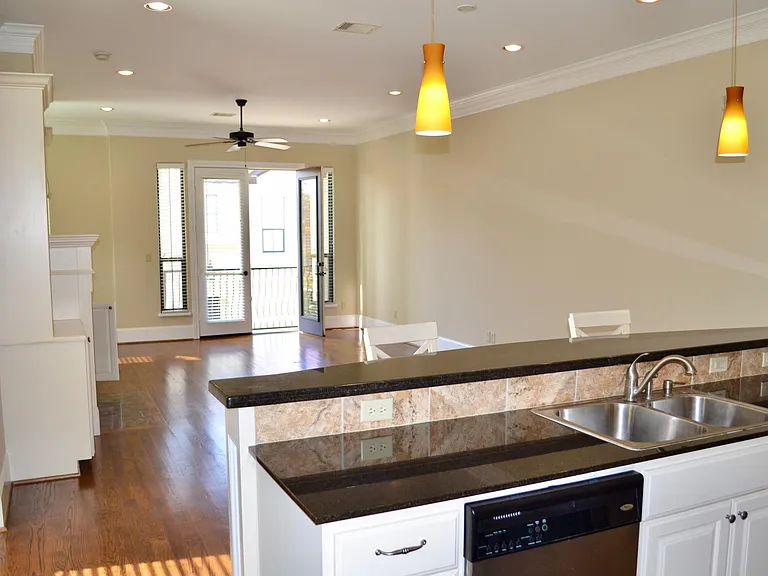 3127 Fairdale Oaks E — Photo 35