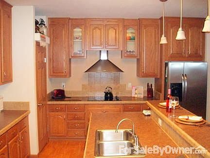 Kitchen
						:
						9 foot island