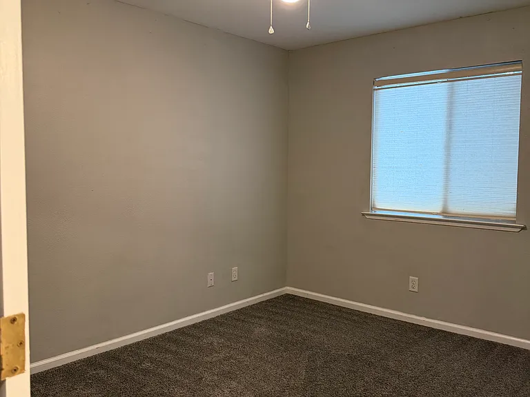 9882 N Price Ave — Photo 8