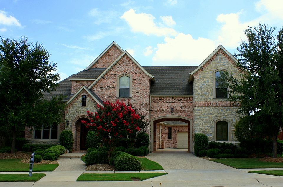 1st image of 400 Rosebury Cir