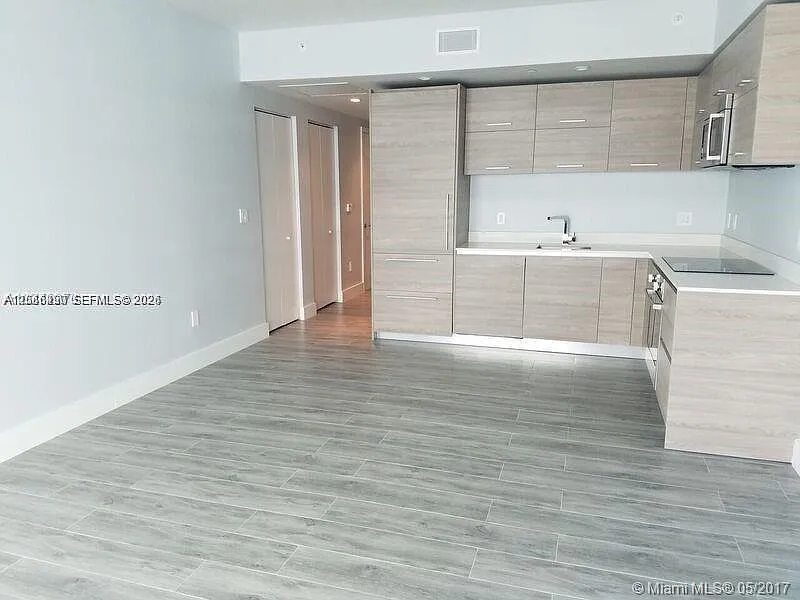 1300 S Miami Avenue Condo — Photo 3