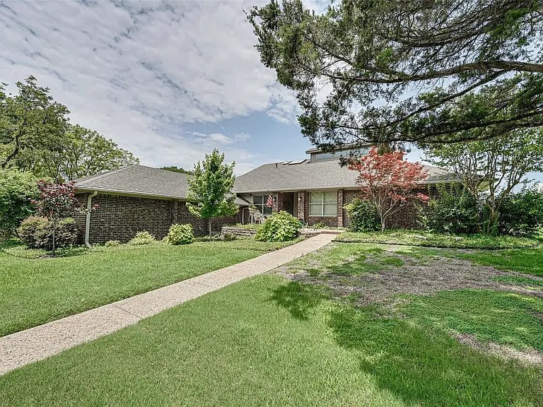 126 Shepherds Glen Rd — Photo 2
