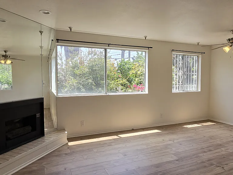 11837 Courtleigh Dr #10 — Photo 2