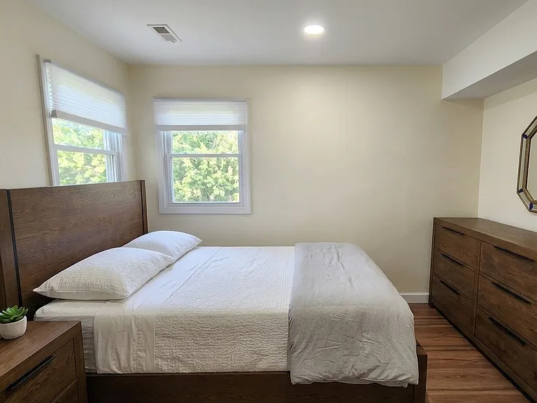 184 Barclay Ave #2 — Photo 4
