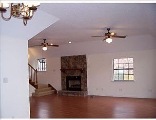1st image of 140 Chatelain Ct