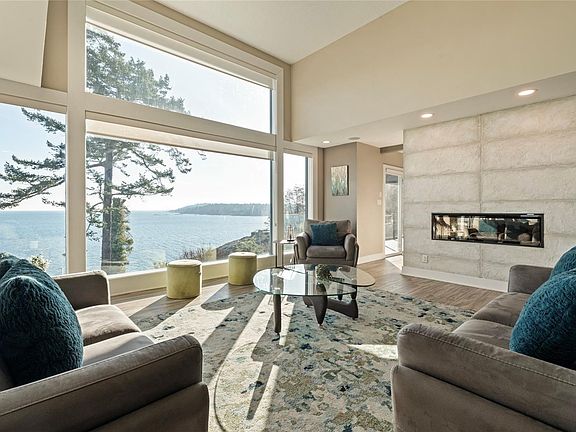 3rd image of 4325 Gordon Head Rd