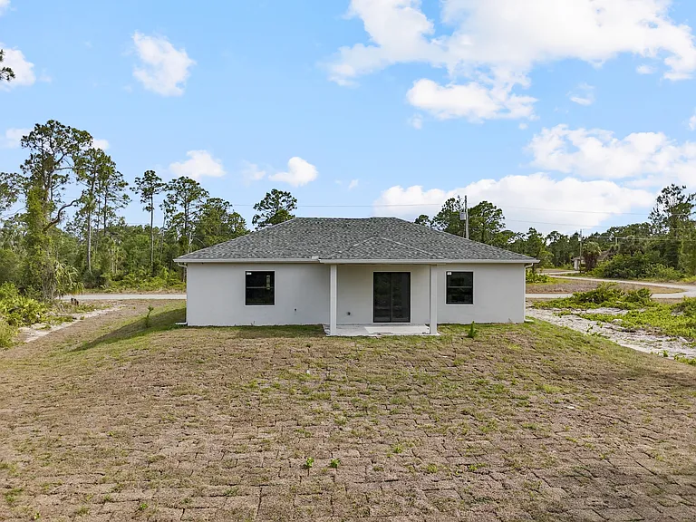 1213 County St E — Photo 15