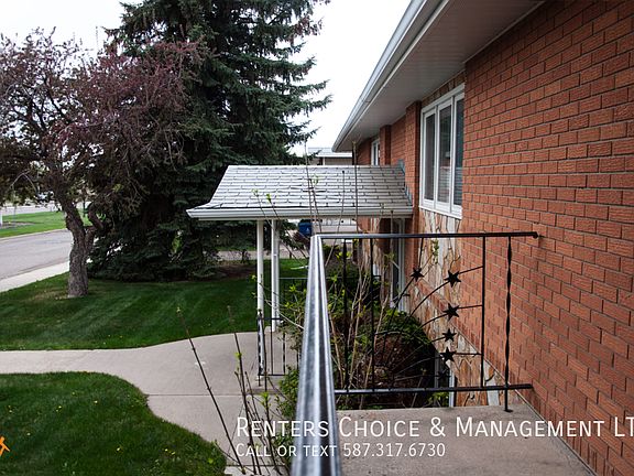 4th image of 2621 Scenic Dr S #3