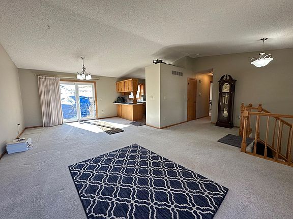 5th image of 4212 Valley Dr NW