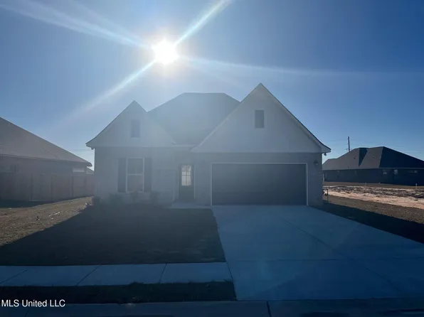 7749 Claymont Cir, Ocean Springs, MS 39564