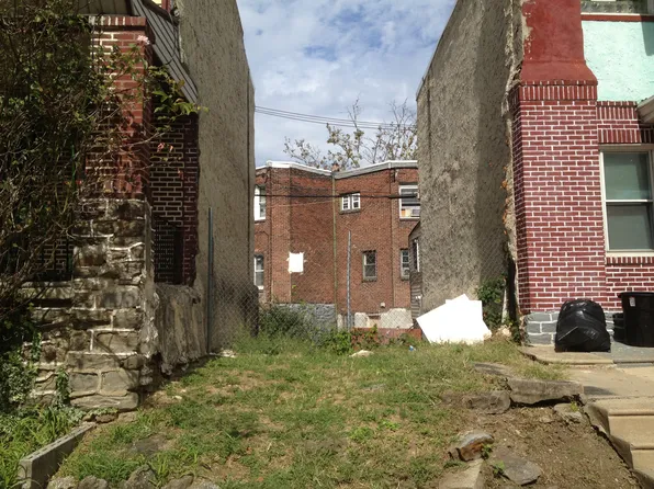 607 W Annsbury St, Philadelphia, PA 19140