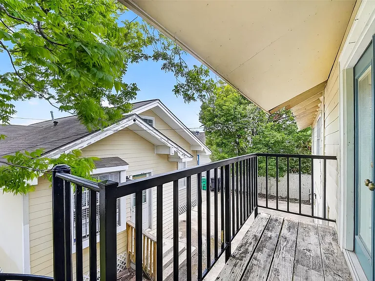 6832 Avenue I — Photo 21