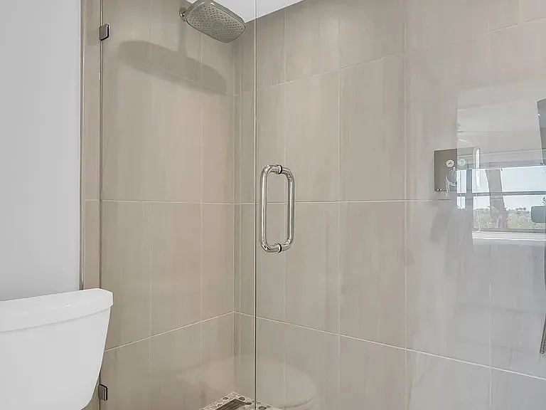 1332 Pasadena Ave S #205 — Photo 17
