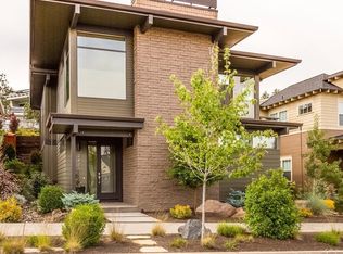 2474 NW Crossing Dr, Bend, OR 97703