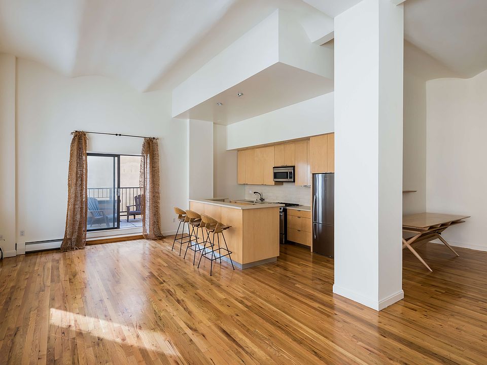 1st image of 114-116 E 13th St #2D
