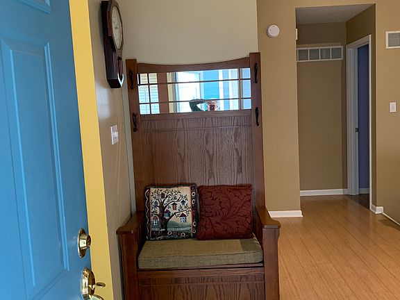 Entry way