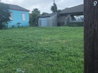 1114 40th St, Galveston, TX 77550
