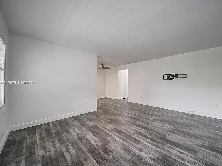 6565 Santona St #B19 — Photo 4