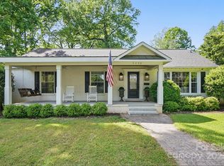 5400 Glenham Dr, Charlotte, NC 28210