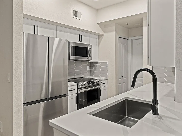 Haven at Midtown — Photo 27