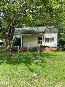 207 Riverside Ave, Tallassee, AL, 36078