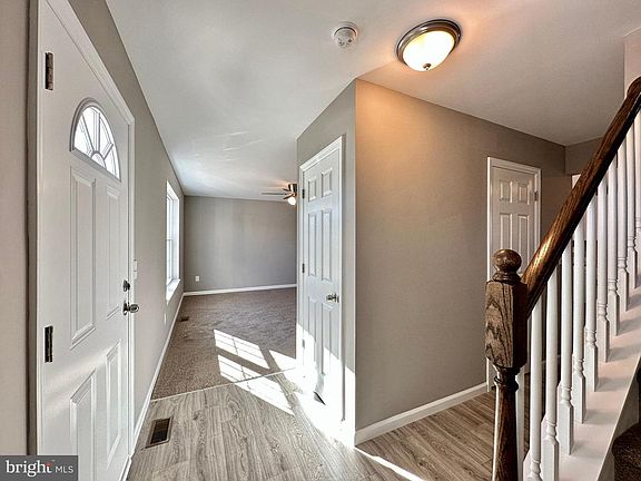 2nd image of 1040 Hickory Dr