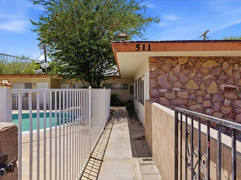 511 S. Desert View Drive — Photo 18