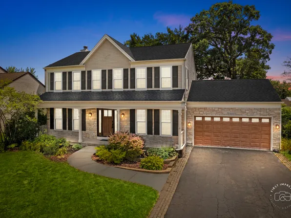 1310 Yorkshire Ln, Carol Stream, IL 60188