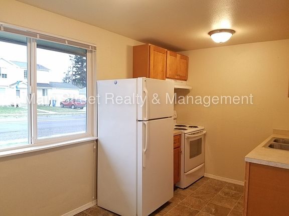 4th image of 3545 E Roosevelt Ave Unit C