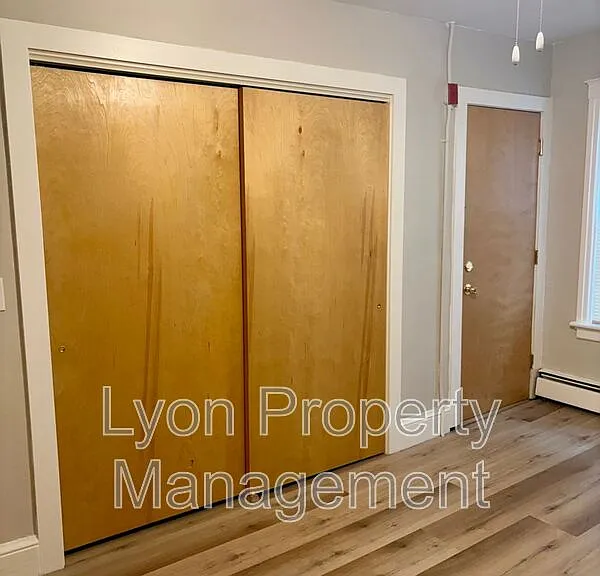 243 East St #1F — Photo 12