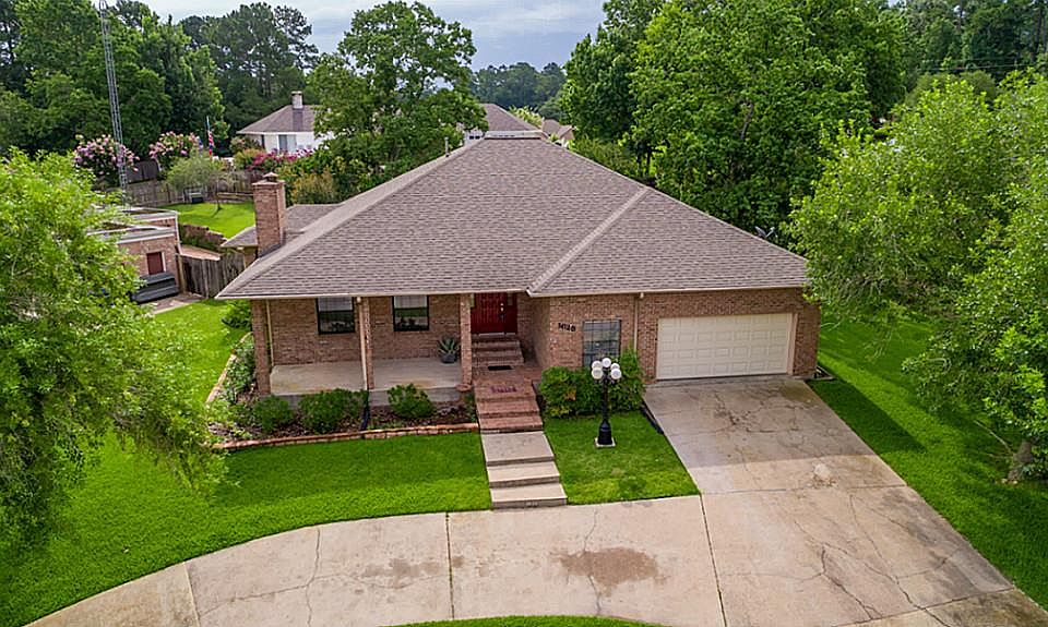 1st image of 1623 Green Briar Dr