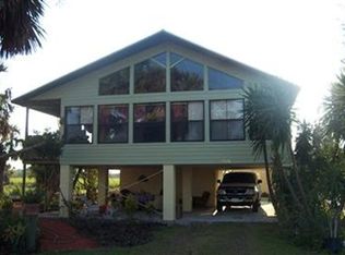 2392 Riverside Dr, Moore Haven, FL 33471