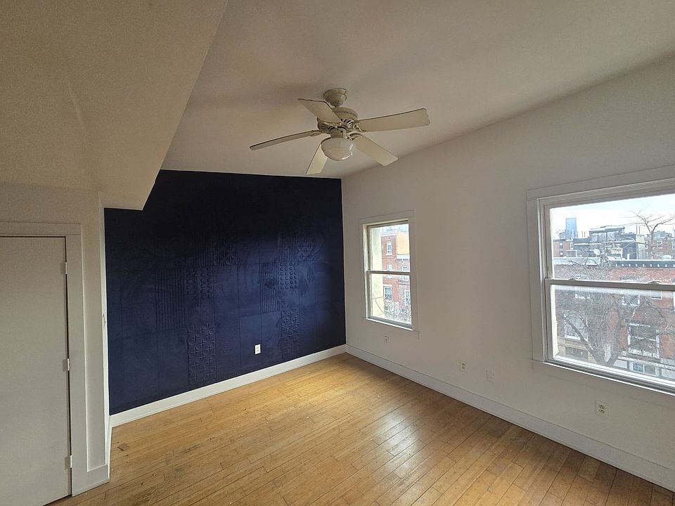 1st image of 2943 W Girard Ave #2